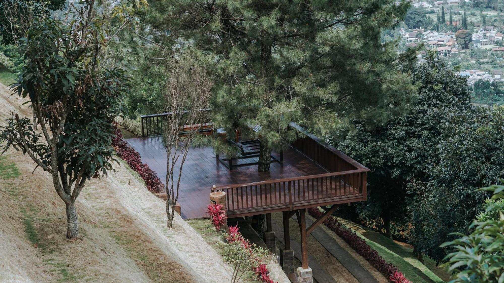 Damar Langit Resort Cisarua Luaran gambar