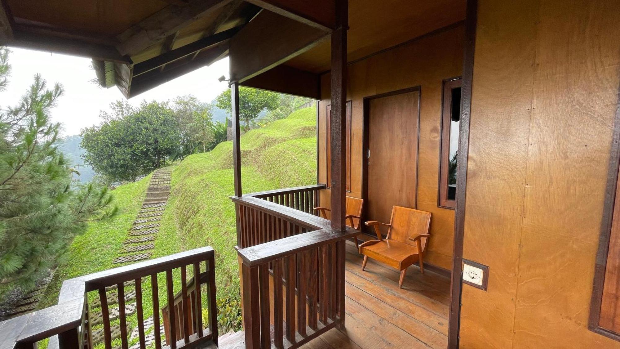 Damar Langit Resort Cisarua Luaran gambar